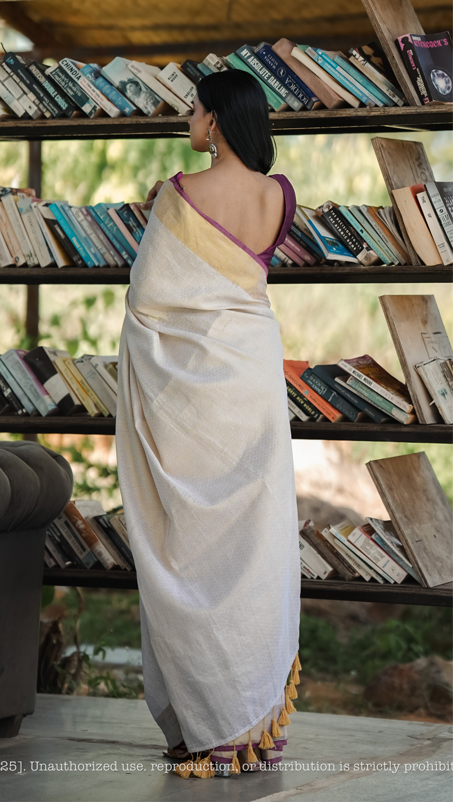 Mul Cotton Zari Jaal Saree Noor Pearl