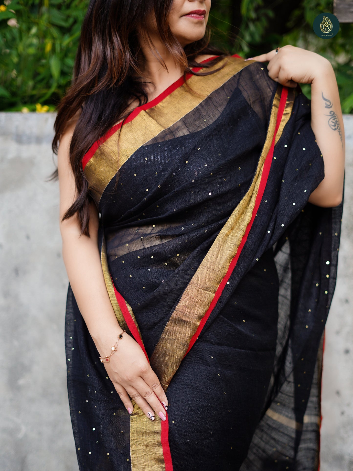 Premium Woven Linen Saree - Kaala Kesar
