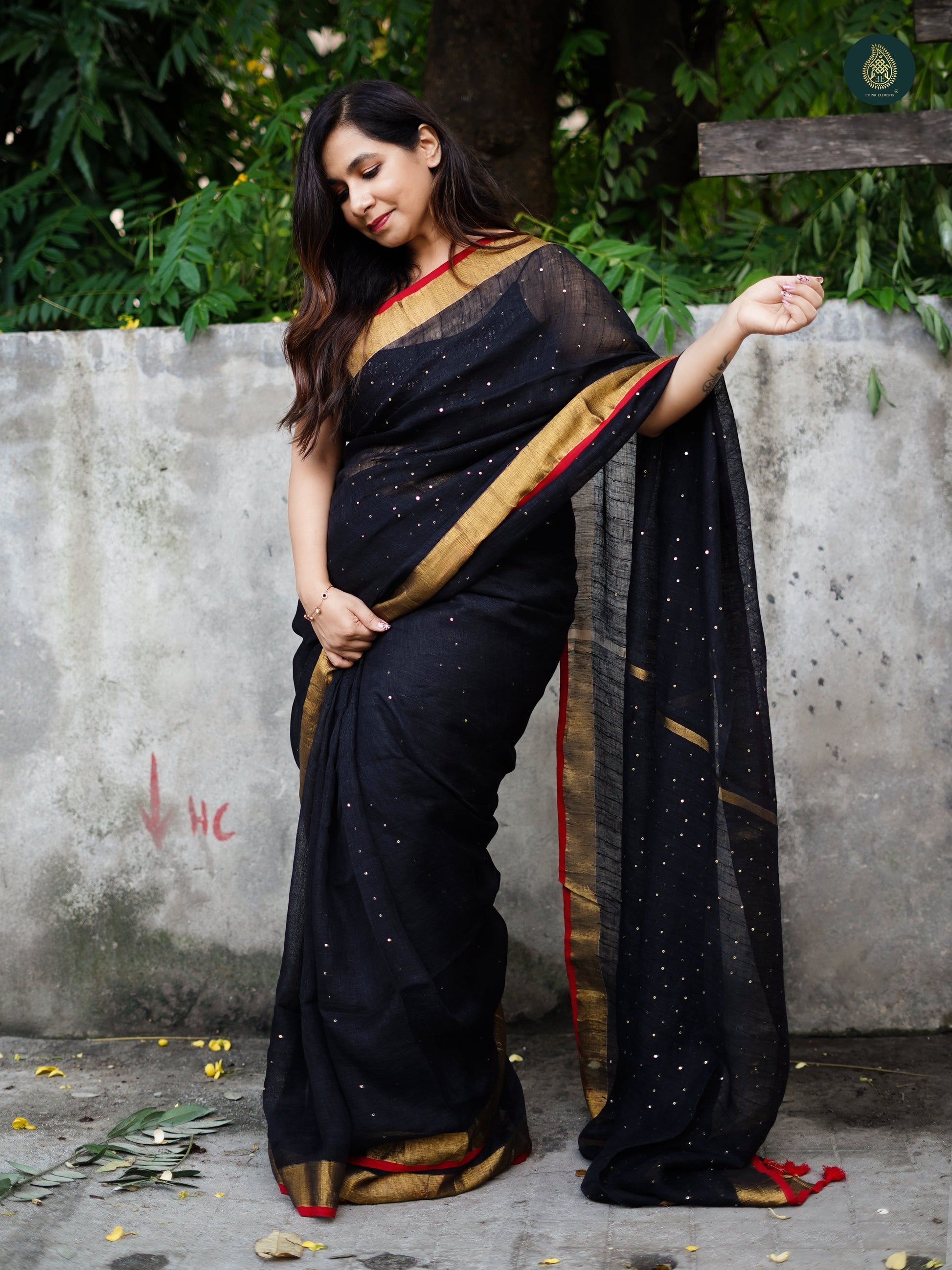 Premium Woven Linen Saree - Kaala Kesar