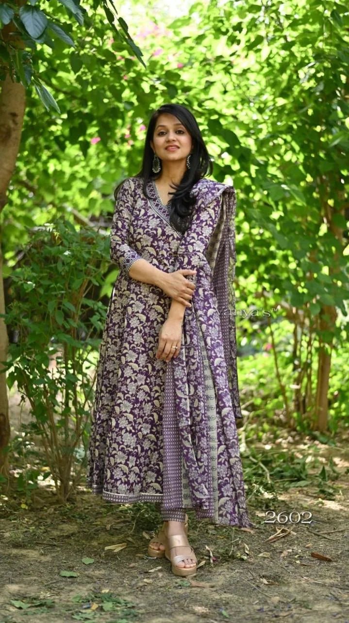 RT2602 - Trendies Attire