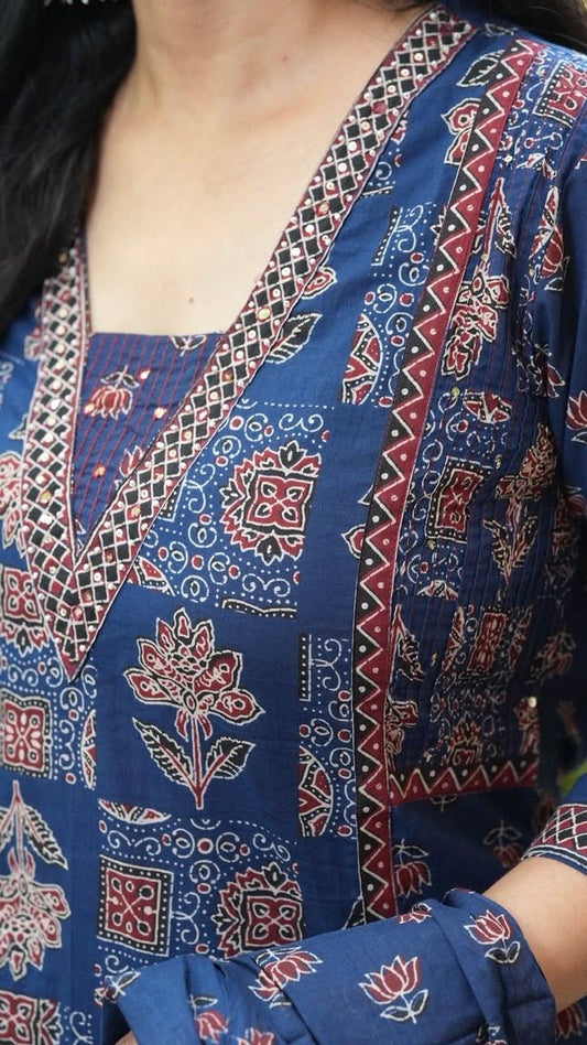 RT078 - Trendies Attire