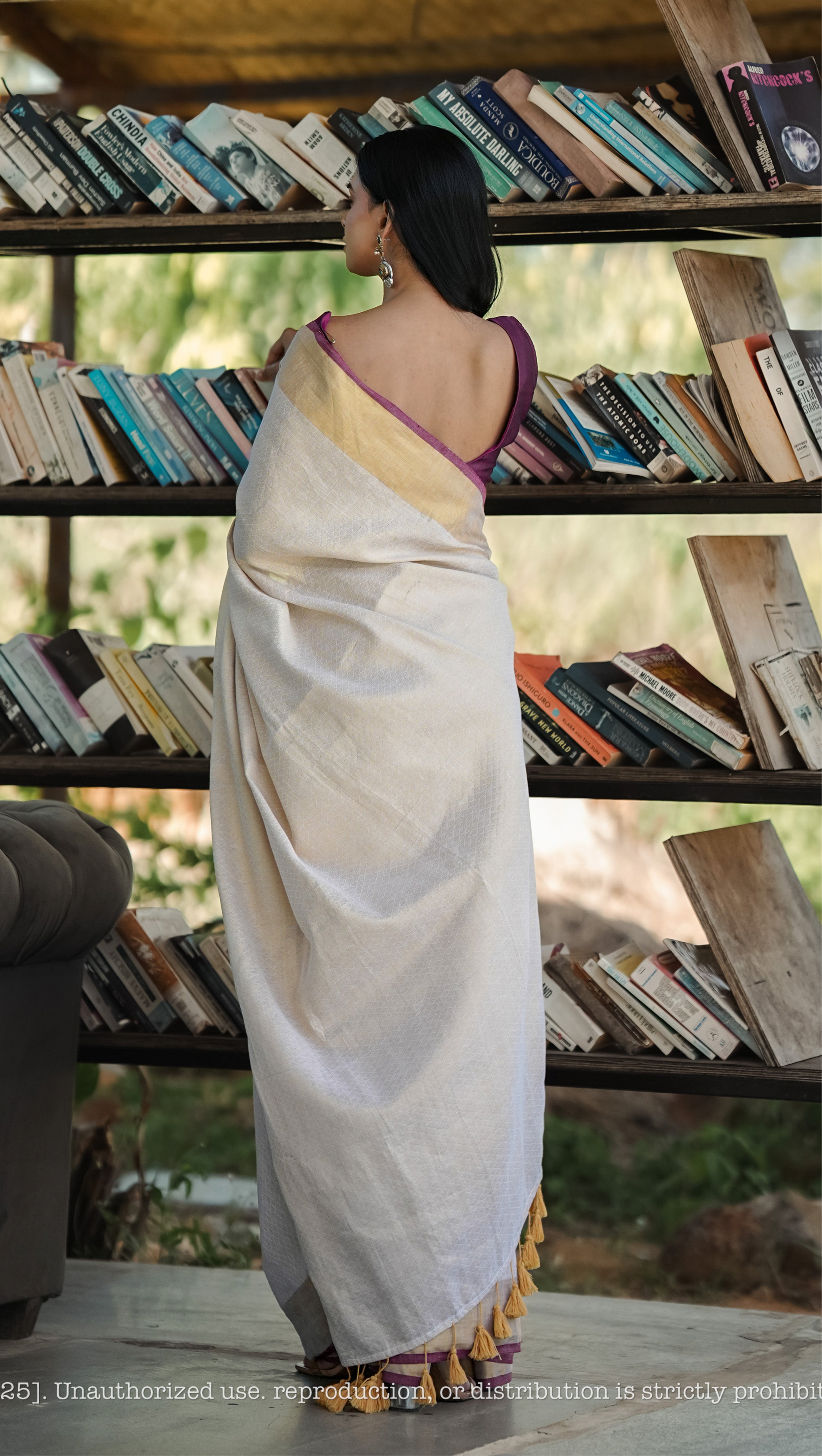 Mul Cotton Zari Jaal Saree Noor Pearl