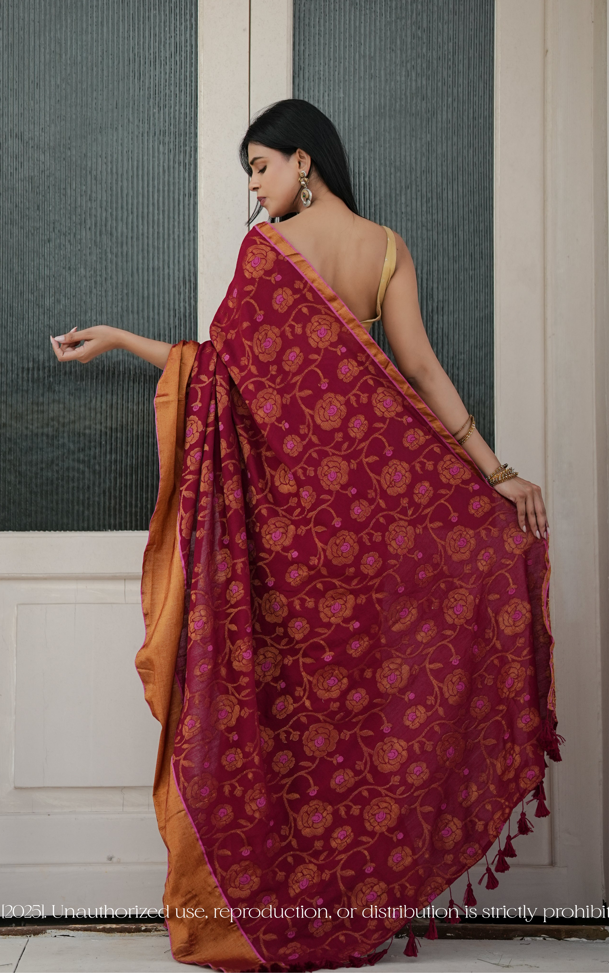 Mul Cotton With Zari Floral Jaal Saree - Gulbahar