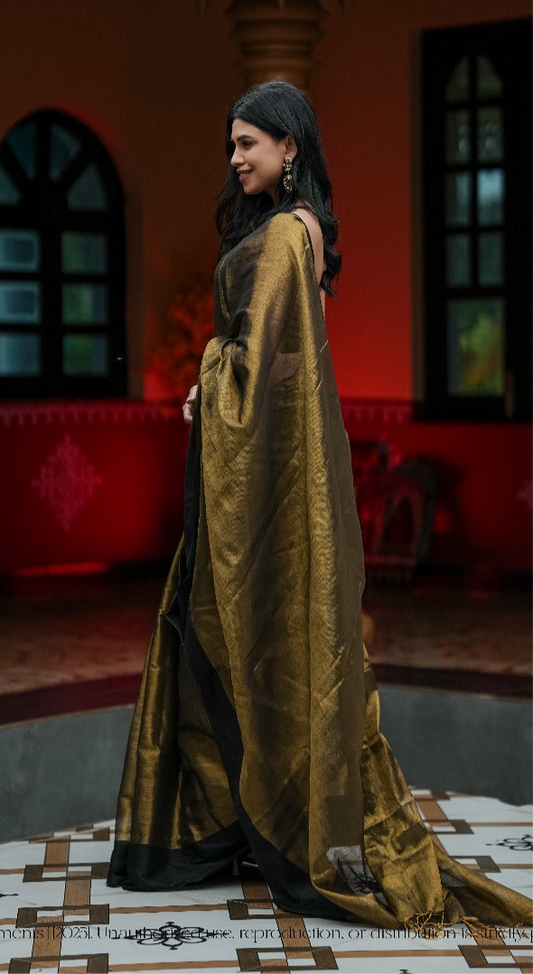 Mul Cotton Saree With Tissue - Aura