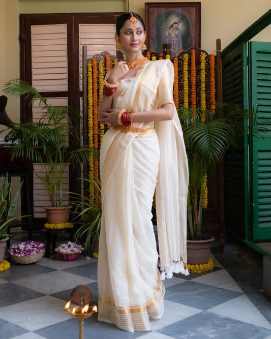Swarna Mul Cotton Saree With Gold Zari Border