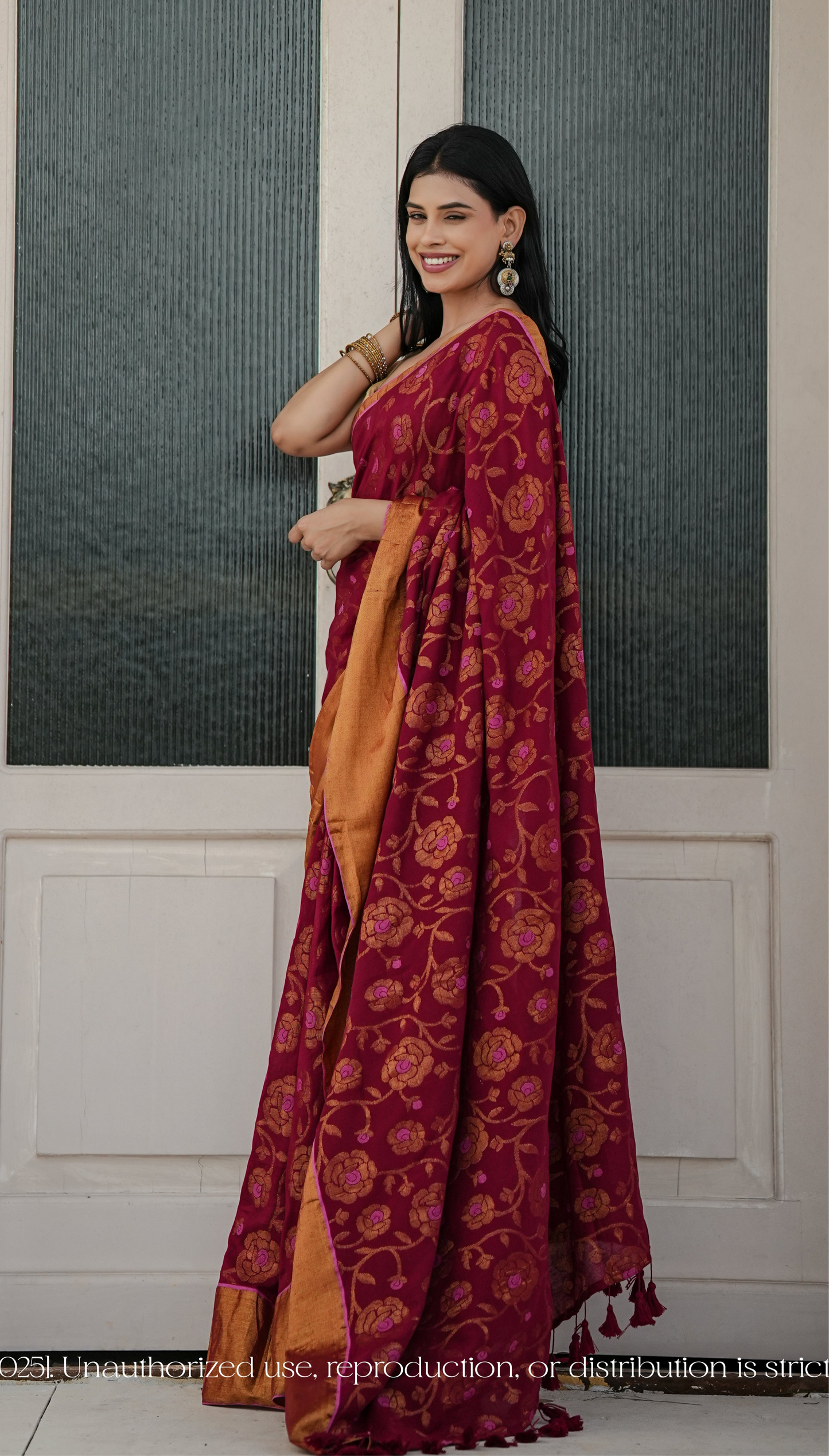 Mul Cotton With Zari Floral Jaal Saree - Gulbahar
