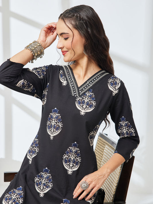 Janasya Women's Black Pure Cotton Ethnic Motifs Printed Straight Kurta With Pant Set