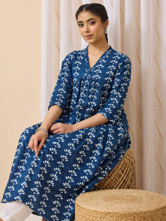 Janasya Women's Blue Pure Cotton Ethnic Motifs Printed Gathered Kurta