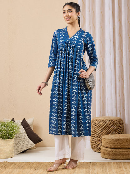 Janasya Women's Blue Pure Cotton Ethnic Motifs Printed Gathered Kurta