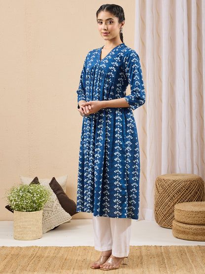 Janasya Women's Blue Pure Cotton Ethnic Motifs Printed Gathered Kurta
