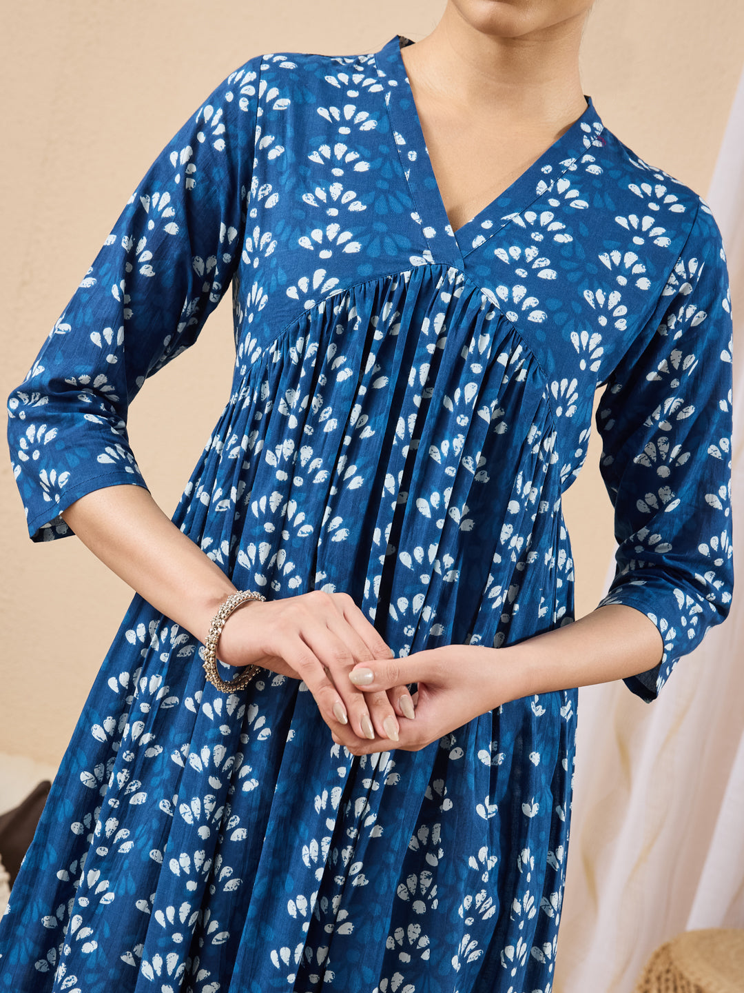 Janasya Women's Blue Pure Cotton Ethnic Motifs Printed Gathered Kurta