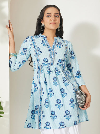 Janasya Women's Light Blue Pure Cotton Floral Printed  A-Line Tunic