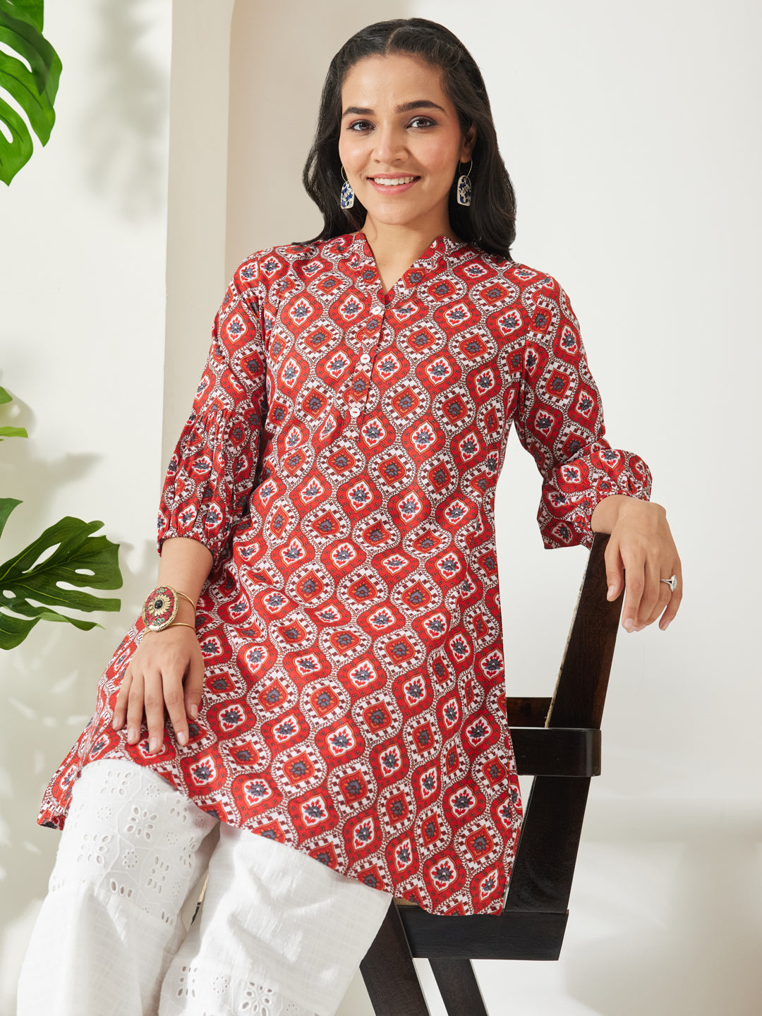 Janasya Women's Red Pure Cotton Ethnic Motifs Printed Straight Tunic