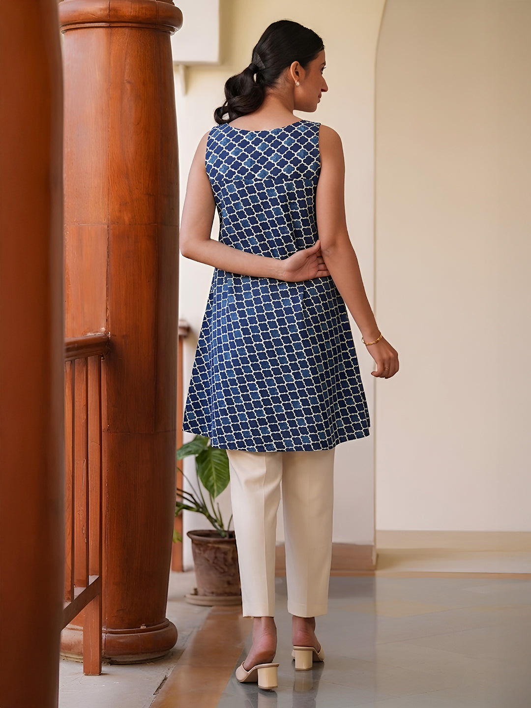 Janasya Women's Blue Pure Cotton Geometric Printed A-Line Tunic