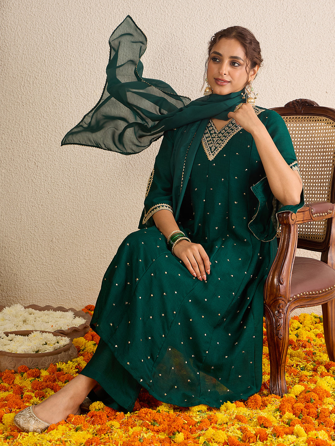 Janasya Women's Dark Green Silk Blend Floral Zari Embroidered Anarkali Kurta Set