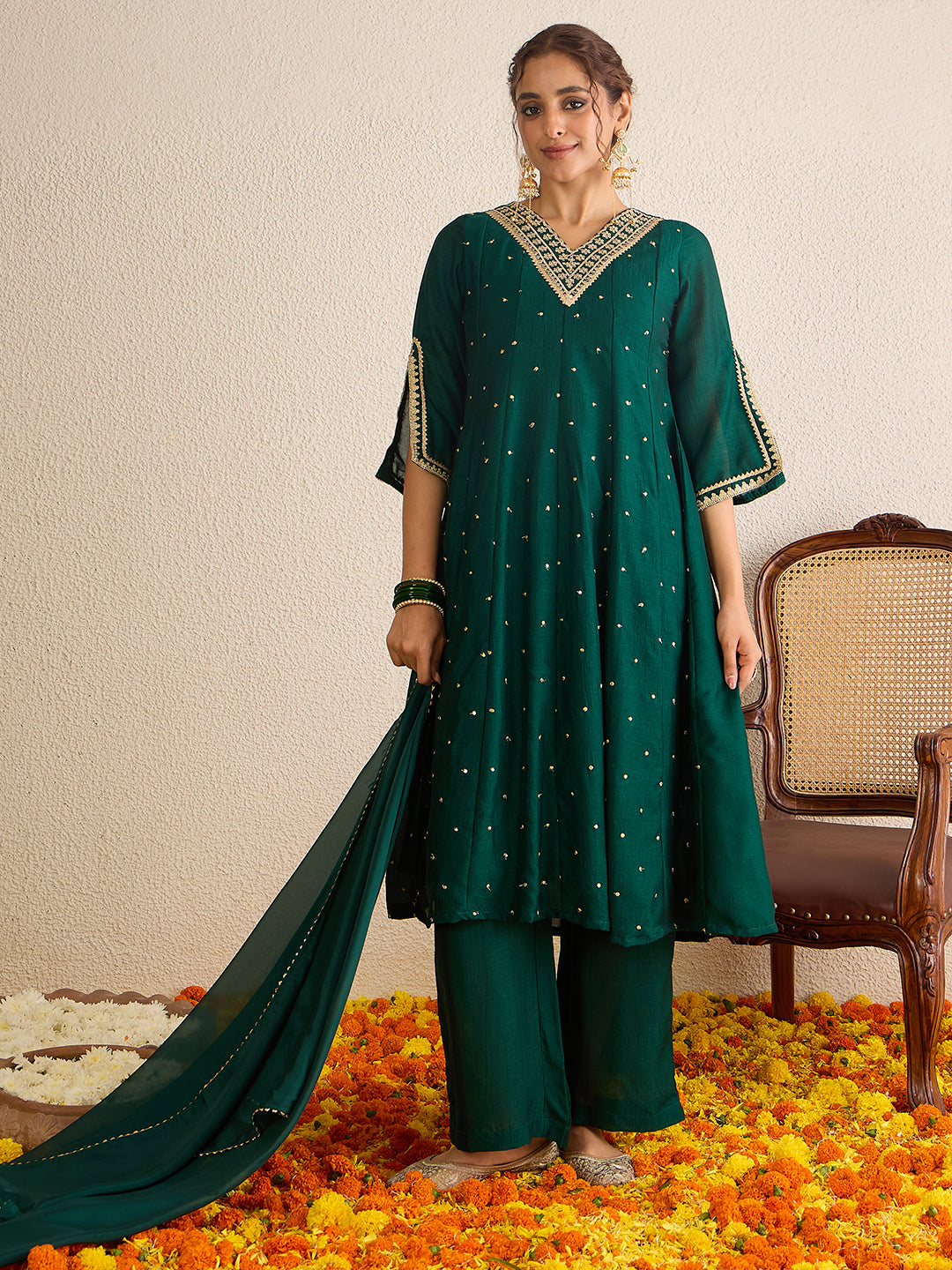 Janasya Women's Dark Green Silk Blend Floral Zari Embroidered Anarkali Kurta Set