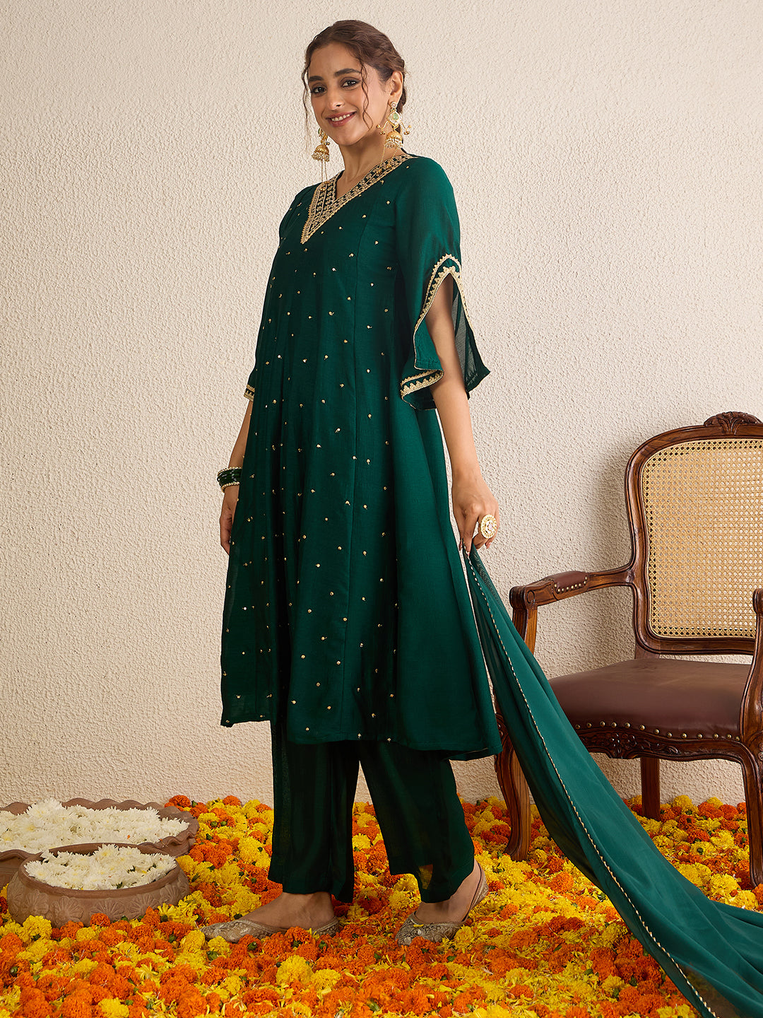 Janasya Women's Dark Green Silk Blend Floral Zari Embroidered Anarkali Kurta Set