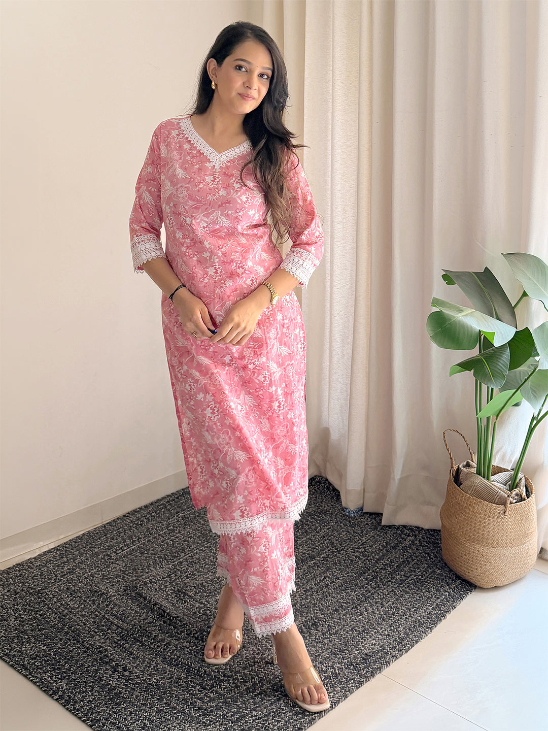 Janasya Women's Pink Pure Cotton Floral Printed Straight Kurta Set