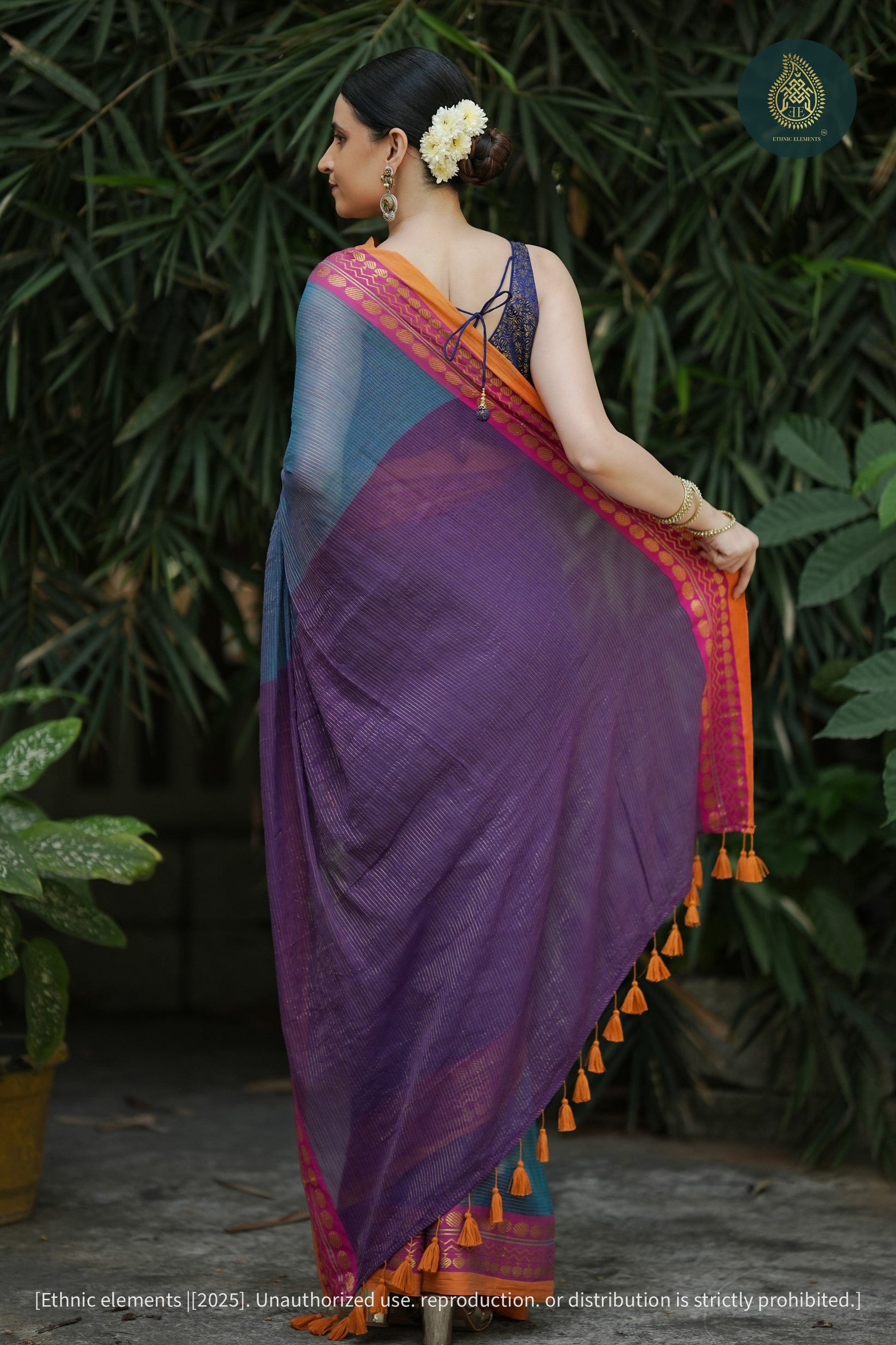 Neel Rang Handwoven Mul Cotton Zari Weave Saree