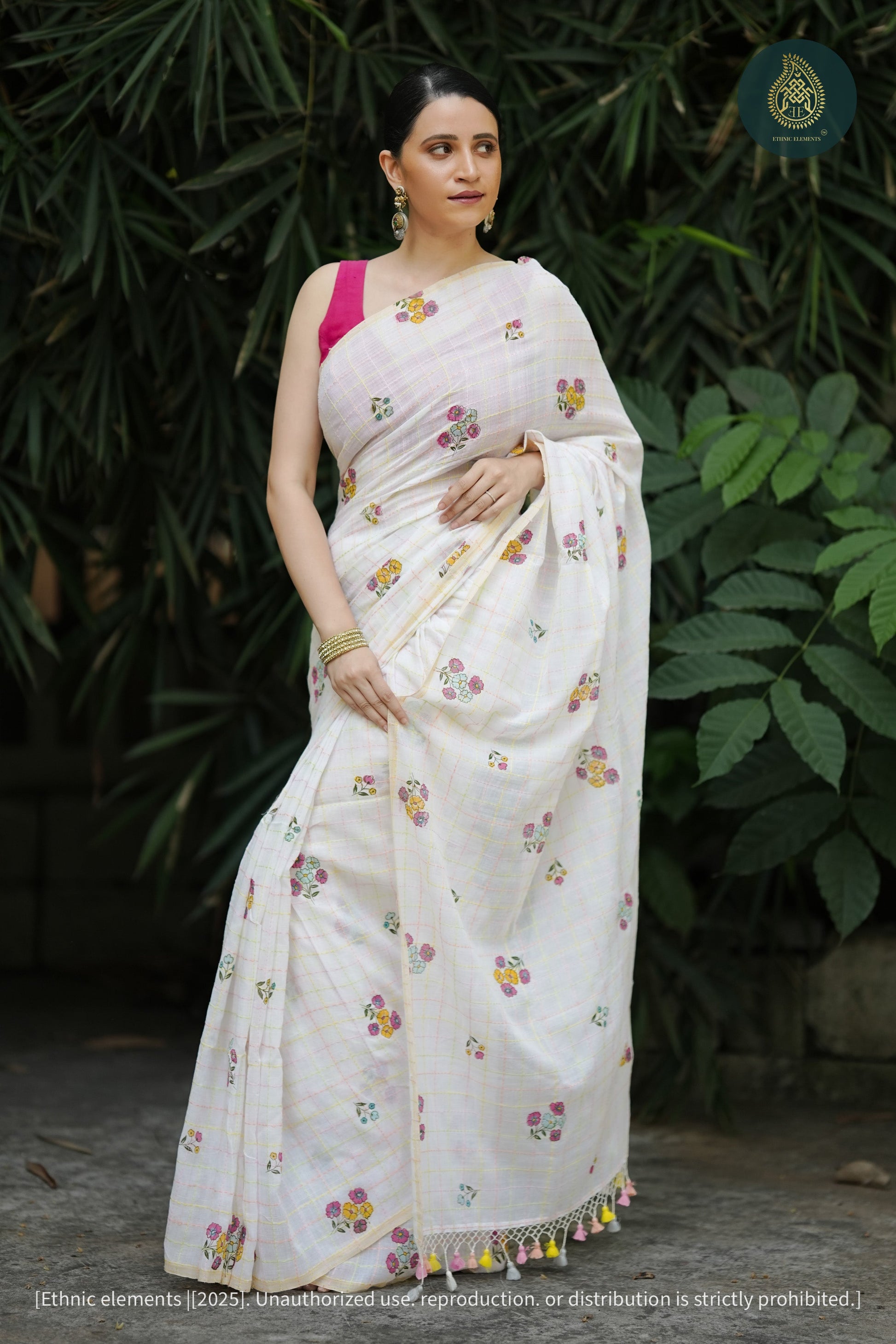 Phool Rekha - Mul Cotton Saree With Hand Kantha Embroidery