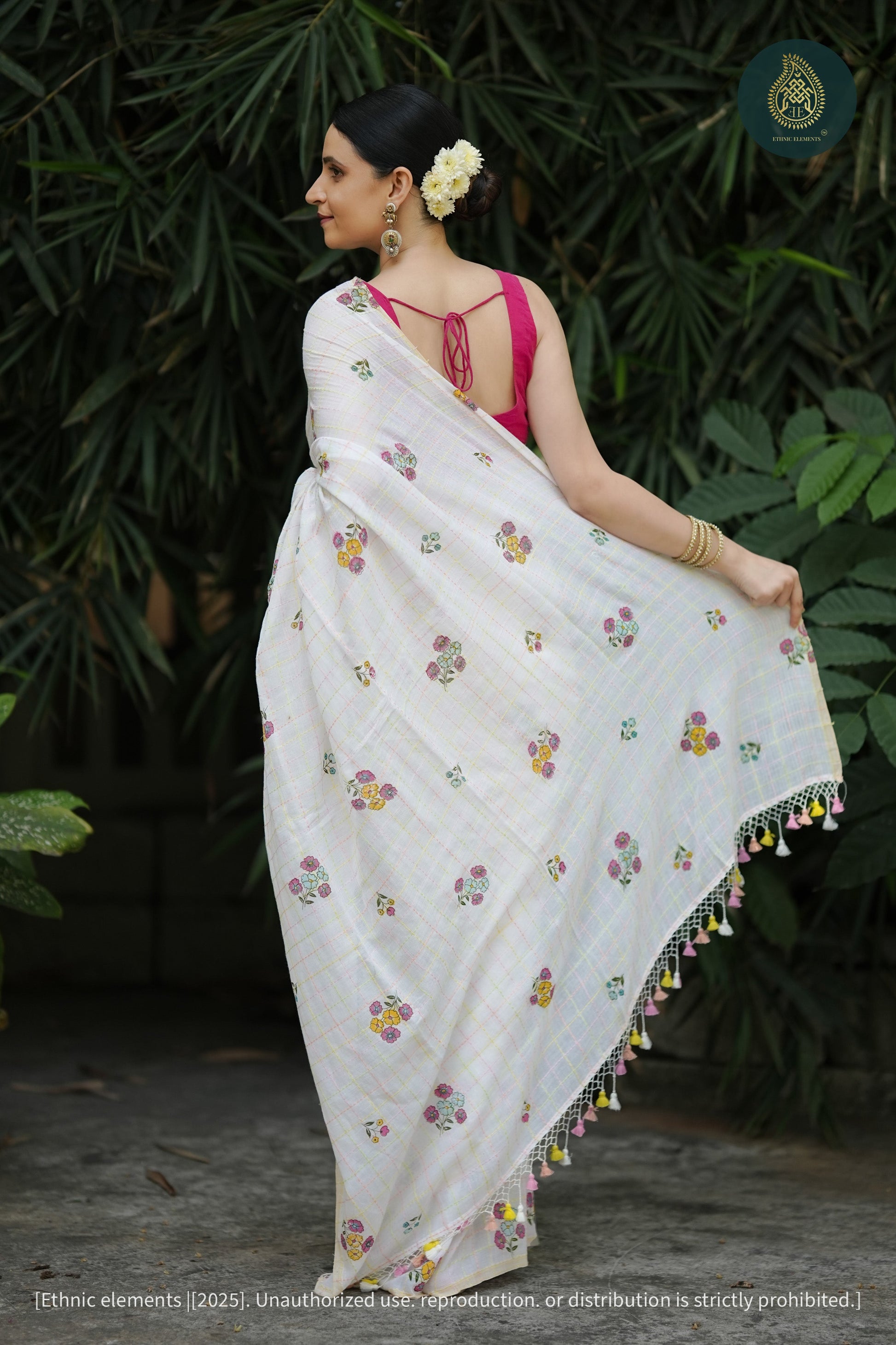 Phool Rekha - Mul Cotton Saree With Hand Kantha Embroidery
