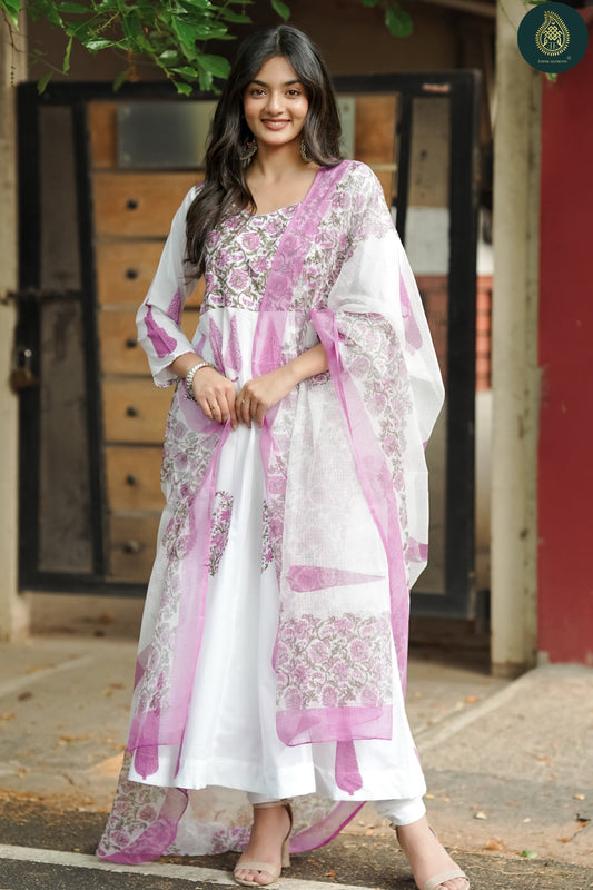 Mughal Galiyar- Handblockprint Cotton 3pc Stitched Suit Set
