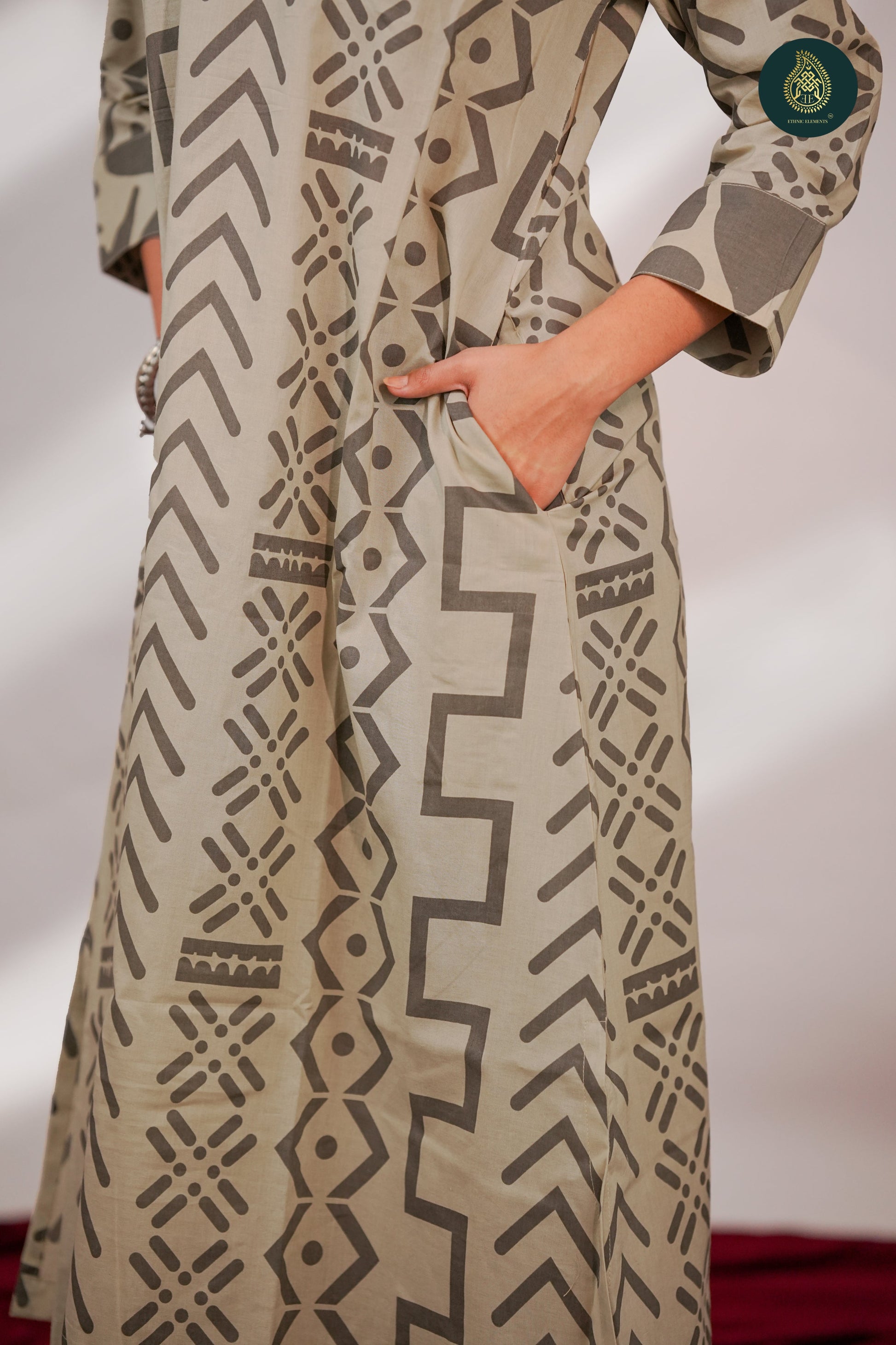 Geomat - Abstract Printed Cotton 2Pc Stitched Suit Set