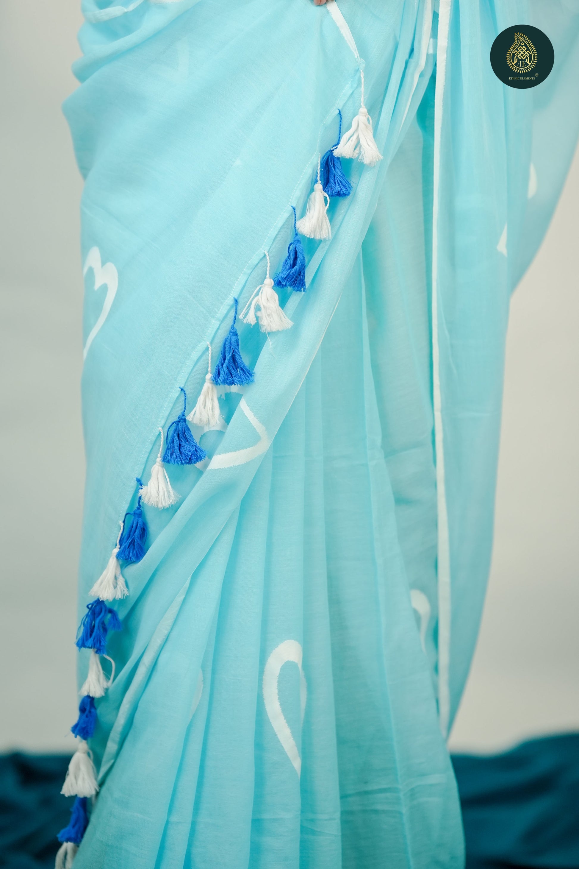Valentine Skyline Handpainted Mul Cotton Saree