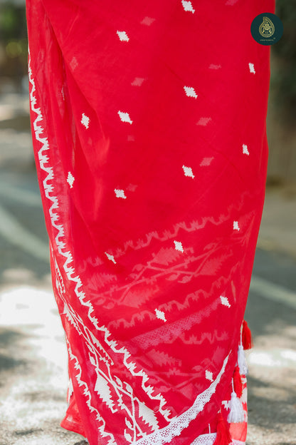 Laal Surkh Jamdani Embroidered Mul Cotton Saree with Crochet Lace