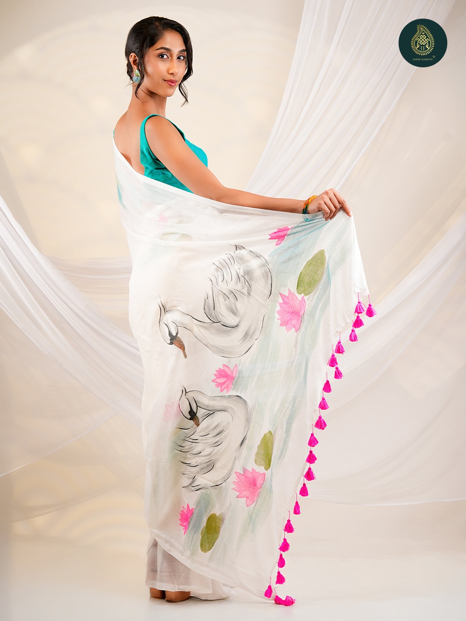 Ivory Mul Cotton Saree with Hand-Painted Pink Swan Motifs