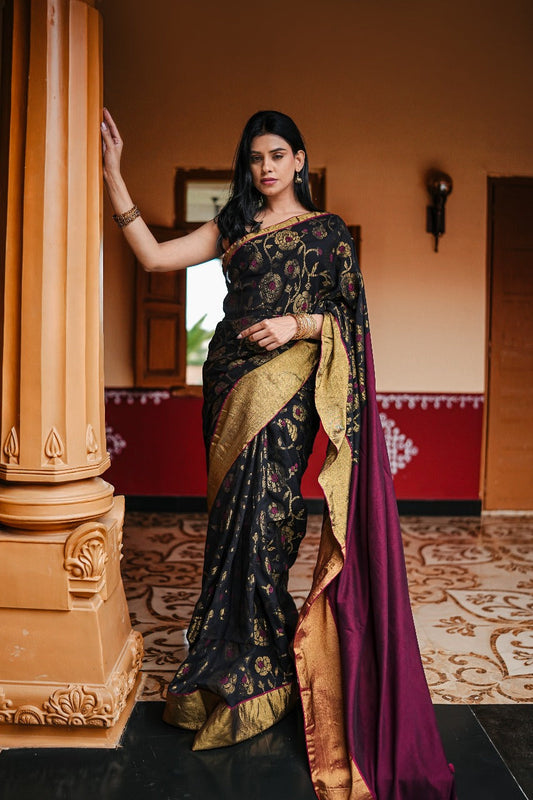Mul Cotton Zari Floral Jaal Saree Raag Rani
