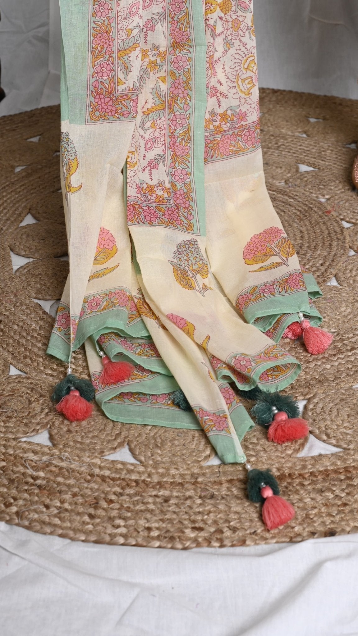 RT073 - Trendies Attire