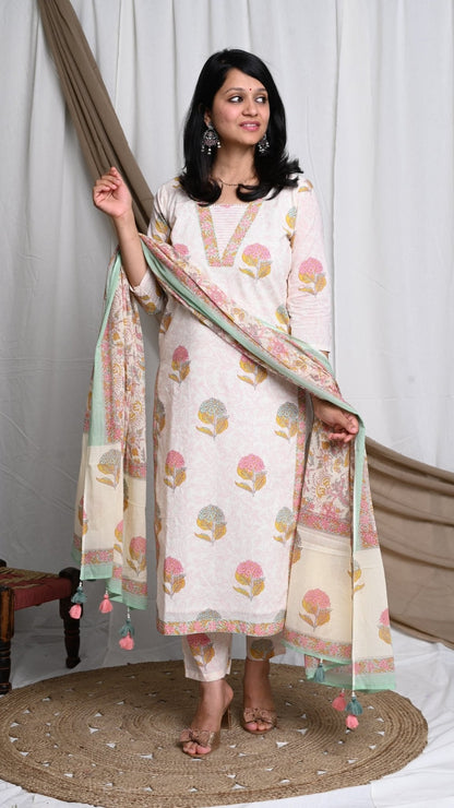 RT073 - Trendies Attire